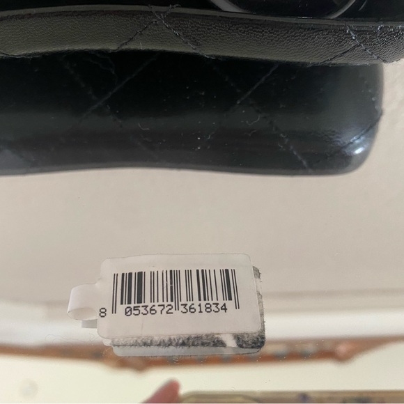 Chanel sunglasses with case - Picture 6 of 11